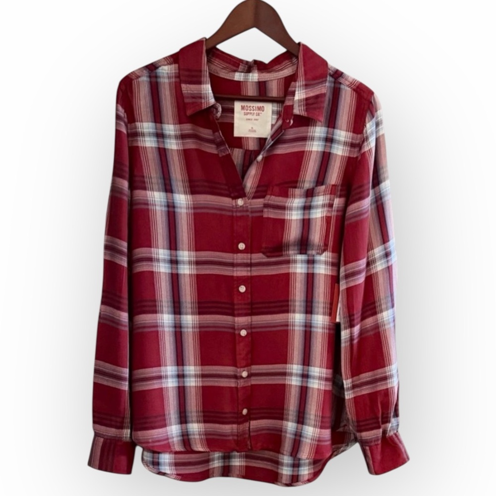 Mossimo Supply Co. Red Plaid Button-Down Shirt